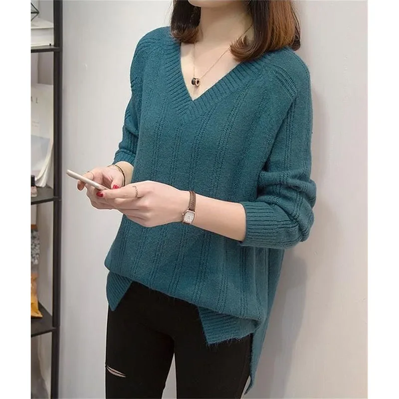 Women Large Size 5XL Knitted Tops Lazy Wind Female Solid Color Pullover Knitting Autumn Winter Ladies Loose V Collar Sweater 
Women Large Size 5XL Knitted Tops Lazy Wind Female Solid Color Pullover Knitting Autumn Winter Ladies Loose V Collar Sweater