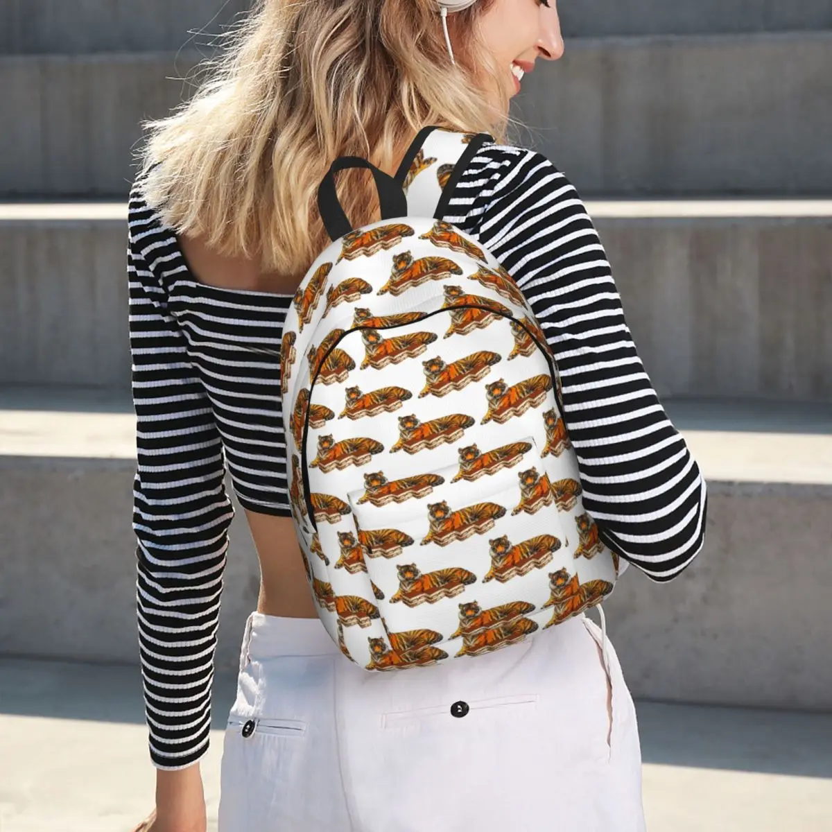 Auburn The Tiger With Tiramisu Mukbang Backpack Hot Sale Daypack Large Capacity BookBag School Bag Shoulder Bags for Men Women
Auburn The Tiger With Tiramisu Mukbang Backpack Hot Sale Daypack Large Capacity BookBag School Bag Shoulder Bags for Men Women