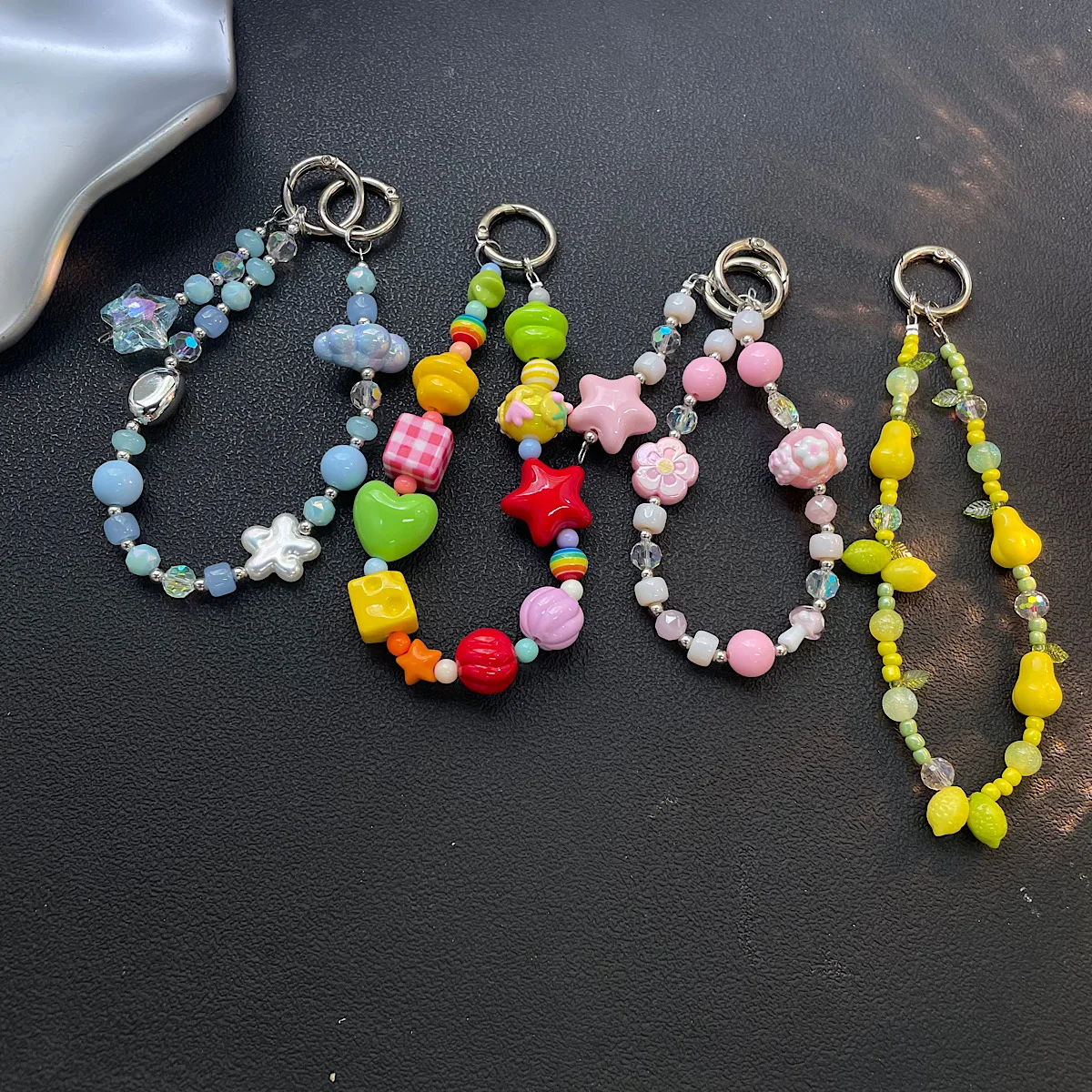 Mobile phone chain ins style colorful dopamine cute and playful phone case hanging rope handmade DIY bead camera chain
Mobile phone chain ins style colorful dopamine cute and playful phone case hanging rope handmade DIY bead camera chain