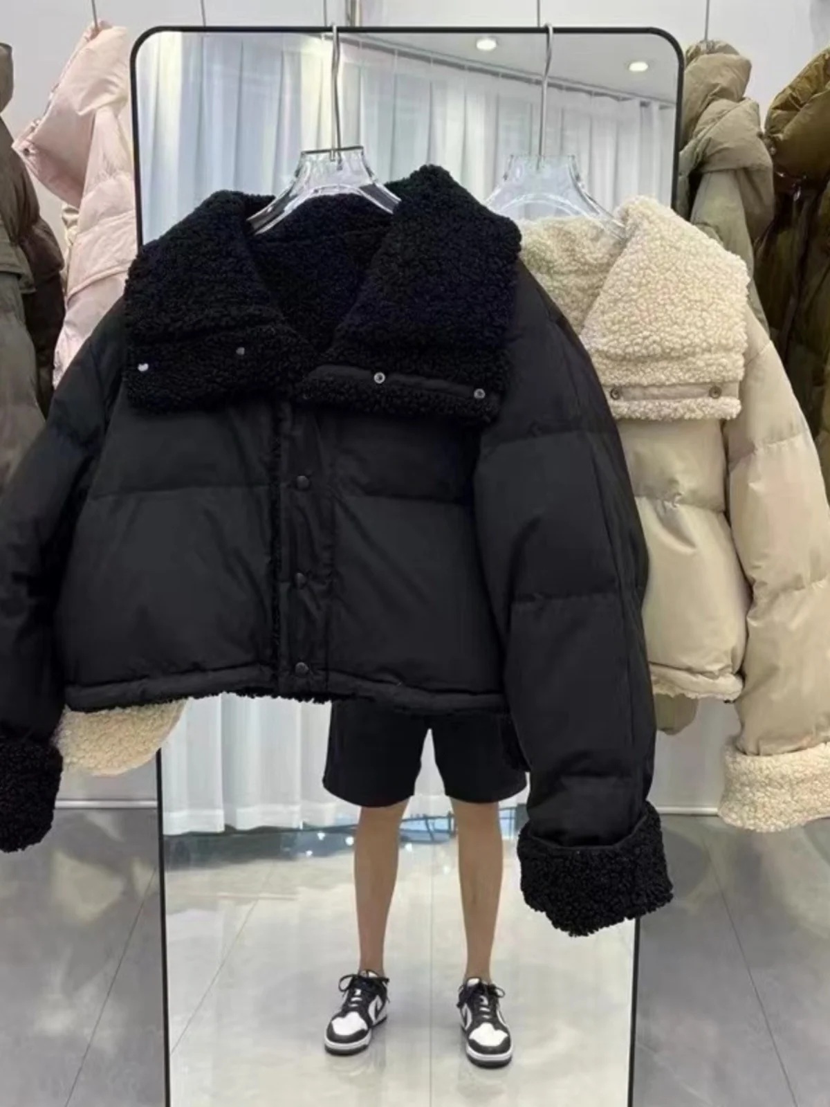 Lamb Fur Collar ort Thiened Korean Sle Women's Cotton Jaet Double-Sided Wear Outerwear Trendy Commute Sle Cotton Coat
Lamb Fur Collar ort Thiened Korean Sle Women's Cotton Jaet Double-Sided Wear Outerwear Trendy Commute Sle Cotton Coat