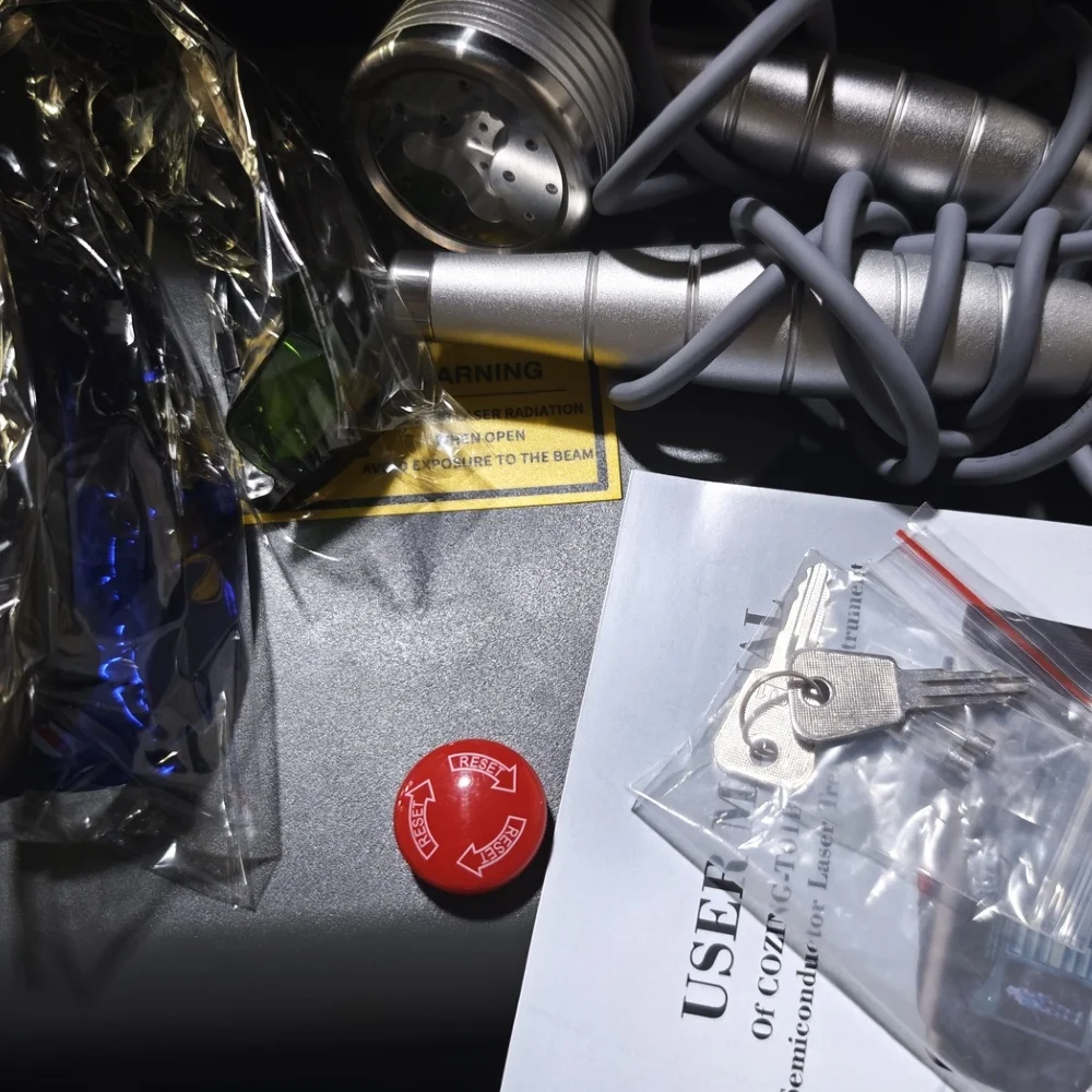 Усовершенствованный лазер для личной гигиены, технология двух волн 1055 МВт для управления дискомфортом суставов и мышц, способствует релаксации
Усовершенствованный лазер для личной гигиены, технология двух волн 1055 МВт для управления дискомфортом суставов и мышц, способствует релаксации