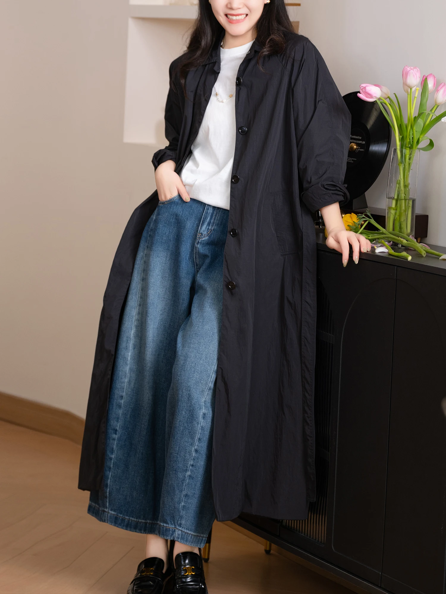 Lightweight Long Coat Women's Elegant Smooth Texture Single Button Mid-Length Windbreaker Fashionable Commute Ready
Lightweight Long Coat Women's Elegant Smooth Texture Single Button Mid-Length Windbreaker Fashionable Commute Ready