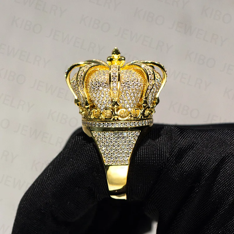 Luxury Full Bling 3D Crown Ring Silver Plated for Men, All Over Inlaid Cubic Zirconia Hip Hop King Jewelry Ideal Gift for Rappers Club Night Party
Luxury Full Bling 3D Crown Ring Silver Plated for Men, All Over Inlaid Cubic Zirconia Hip Hop King Jewelry Ideal Gift for Rappers Club Night Party