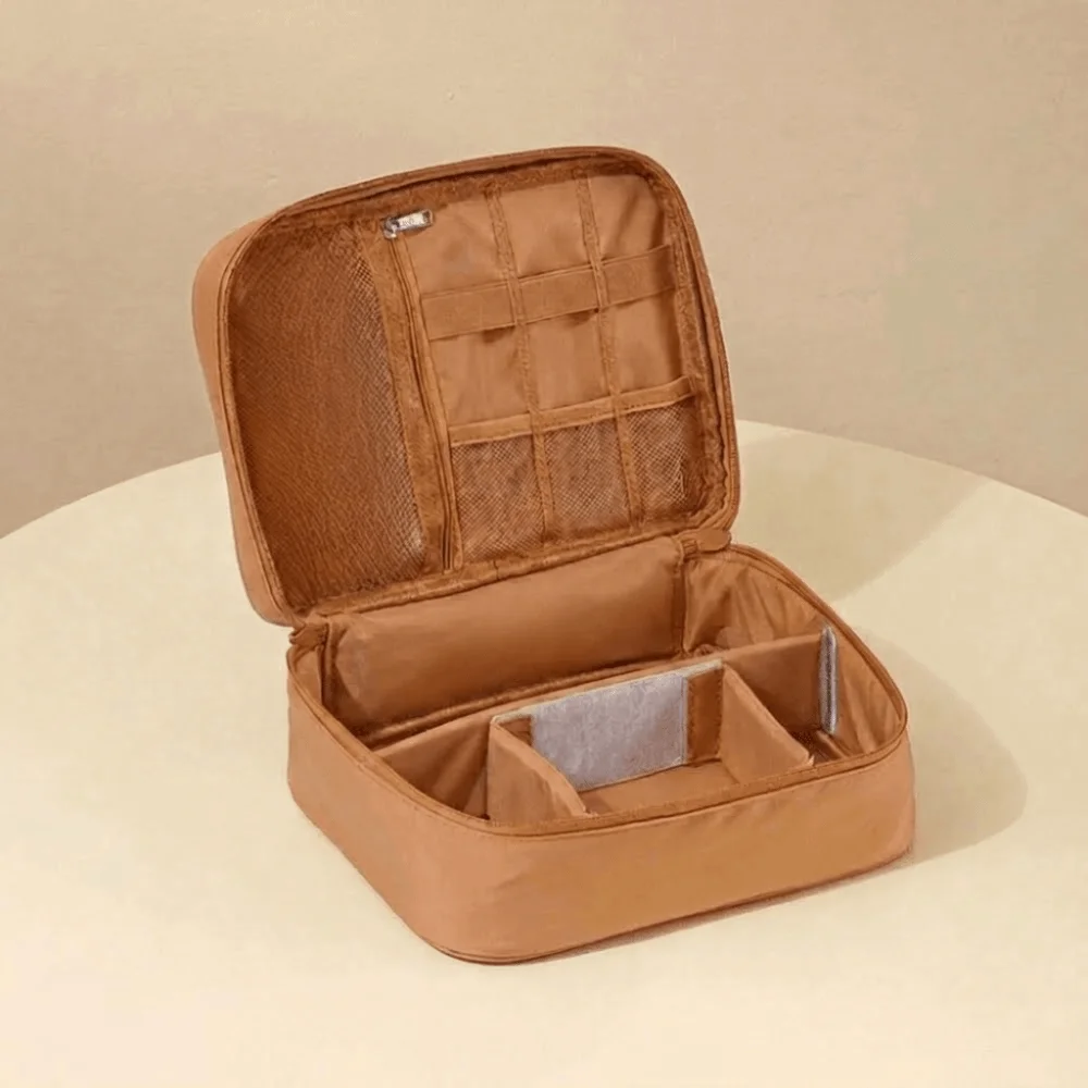 Thickened Oxford Cloth Travel Makeup Bag Double-Layer Convenient Design Waterproof Travel Bag Single Layer Portable
Thickened Oxford Cloth Travel Makeup Bag Double-Layer Convenient Design Waterproof Travel Bag Single Layer Portable
