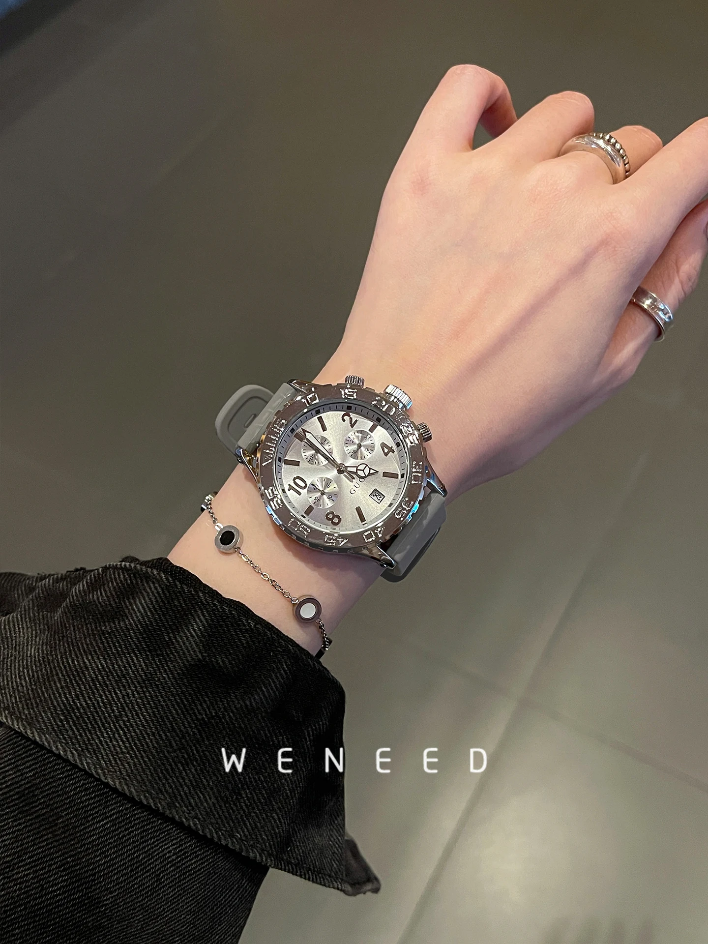 2025new large dial watch forwomen light luxury women's fashion trendy cool women's watch fashionable and luxurious women's watch
2025new large dial watch forwomen light luxury women's fashion trendy cool women's watch fashionable and luxurious women's watch
