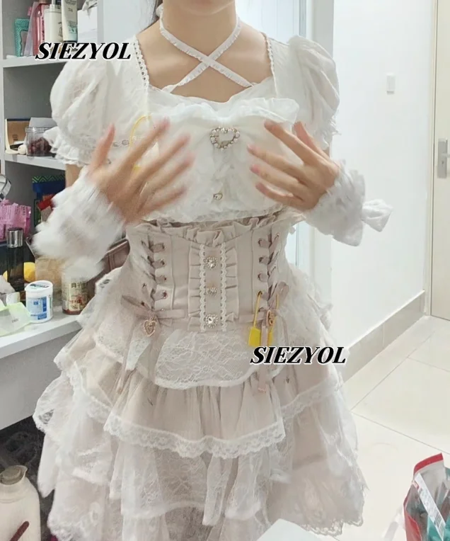 Lolita Liz Oversize Short Skirt Japanese Summer Mine Series Sweet Multi-layer Lace Sweet Ruffle Edge Mini Skirts Culottes
Lolita Liz Oversize Short Skirt Japanese Summer Mine Series Sweet Multi-layer Lace Sweet Ruffle Edge Mini Skirts Culottes