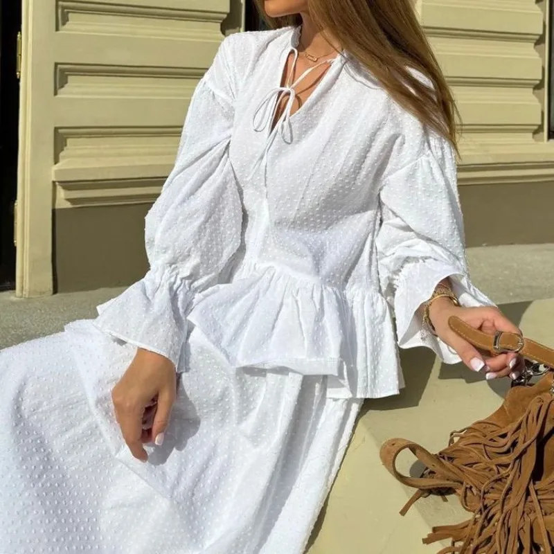 Long-sleeved Ruffle Edge Skirt Loose Cotton Jacquard Skirt Set
Long-sleeved Ruffle Edge Skirt Loose Cotton Jacquard Skirt Set