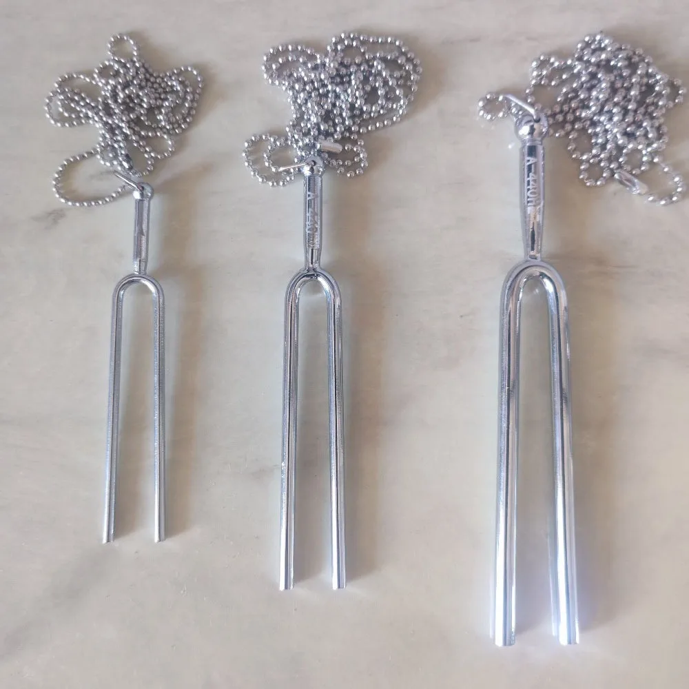 A-440Hz Tuning Fork Necklace Healing Large/Medium/Small Sizes Portable Tuning Forks Sound Therapy Music Instrument Percussion
A-440Hz Tuning Fork Necklace Healing Large/Medium/Small Sizes Portable Tuning Forks Sound Therapy Music Instrument Percussion