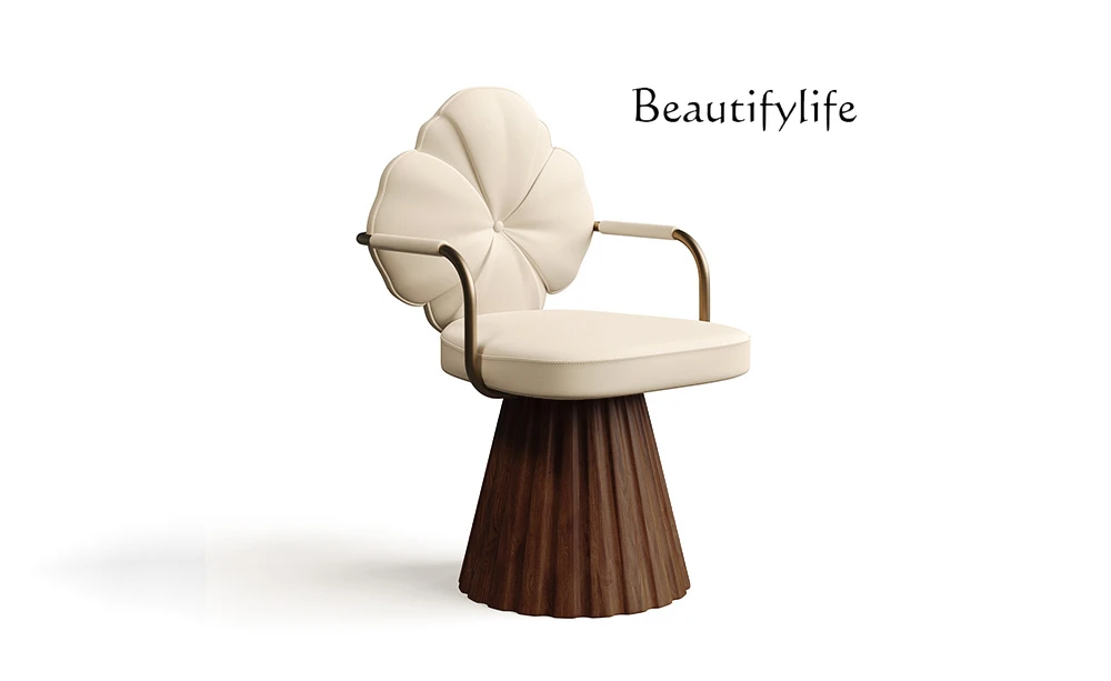 Dressing chair medieval French retro makeup stool high sense light luxury hardware solid wood
Dressing chair medieval French retro makeup stool high sense light luxury hardware solid wood