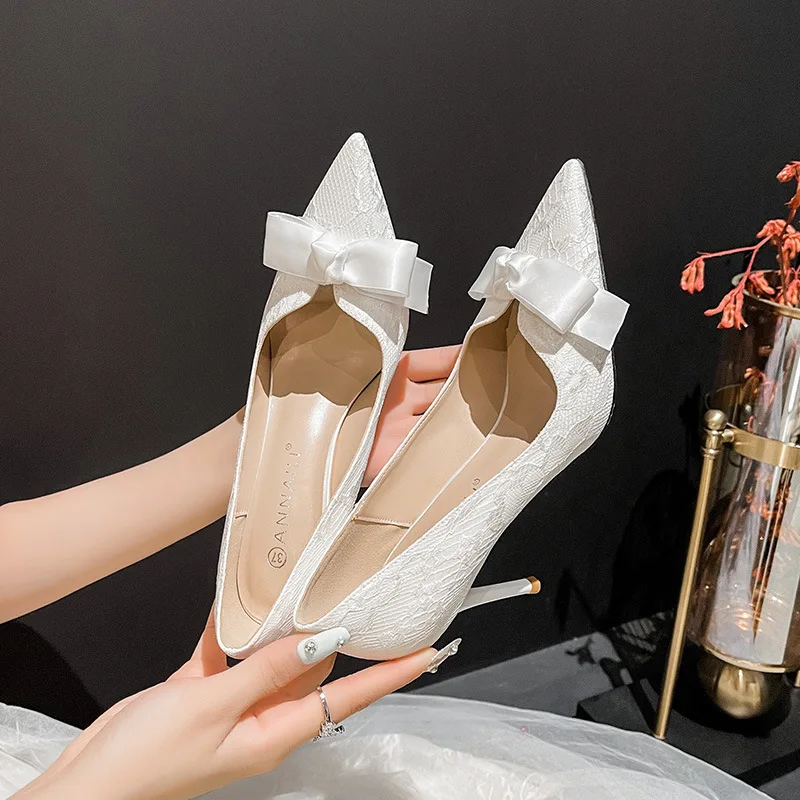Wedding Shoes High Heels Women's Bow Lace White Wedding Shoes Elegance Celebrity Fine Heels Banquet Dress Single Shoes
Wedding Shoes High Heels Women's Bow Lace White Wedding Shoes Elegance Celebrity Fine Heels Banquet Dress Single Shoes