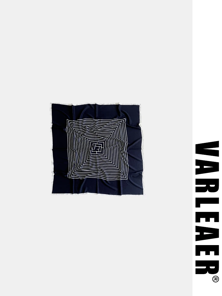 Strip Cashmere Silk Scarf Women Luxury Brand Designer Winter Square Large Soft Shawl Hair Bag Accessories Hand-rolled Edges 130
Strip Cashmere Silk Scarf Women Luxury Brand Designer Winter Square Large Soft Shawl Hair Bag Accessories Hand-rolled Edges 130
