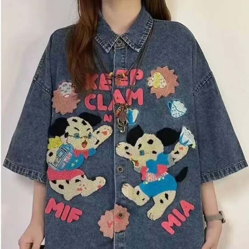 American retro cartoon embroidered denim short-sleeved shirt, loose-fitting for men and women in summer
American retro cartoon embroidered denim short-sleeved shirt, loose-fitting for men and women in summer