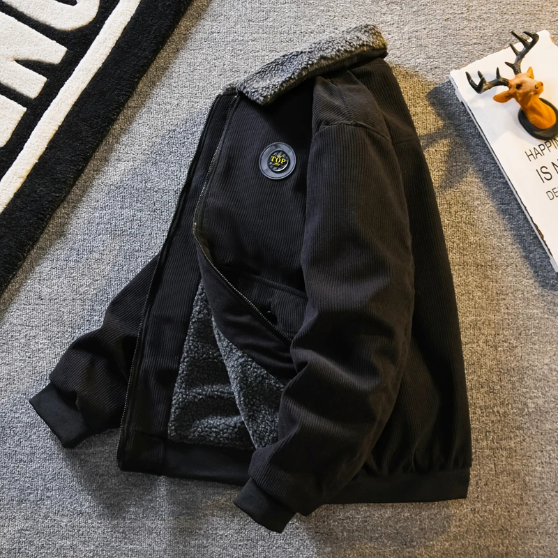 Корейская облегающая рабочая одежда Jaet, мужское пальто с бархатным воротником из ягненка, осенне-зимнее хлопковое пальто Thiened Fce Long Sve
Корейская облегающая рабочая одежда Jaet, мужское пальто с бархатным воротником из ягненка, осенне-зимнее хлопковое пальто Thiened Fce Long Sve