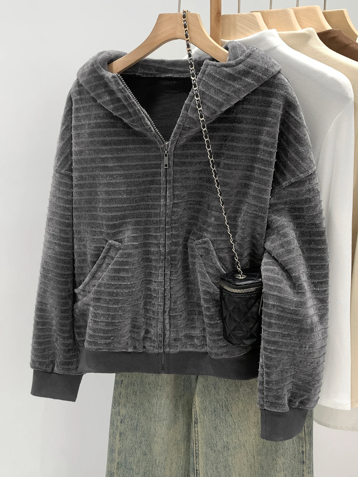 Korean Style Fleece Lined Hoodie Jacket Women's Loose Lazy Style Top Snowy Neil Cotton Polyester Spandex Zipper Closure
Korean Style Fleece Lined Hoodie Jacket Women's Loose Lazy Style Top Snowy Neil Cotton Polyester Spandex Zipper Closure