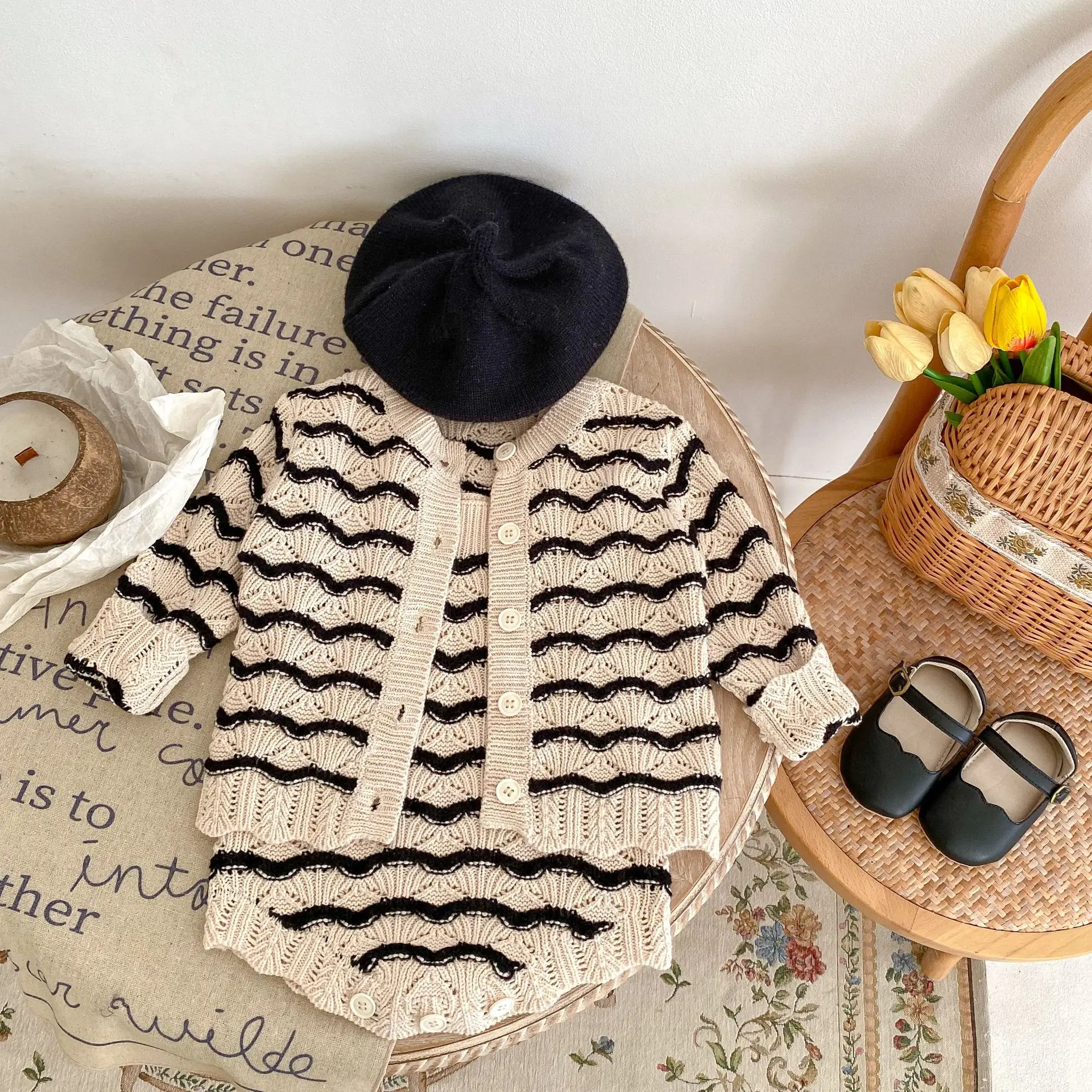 2023 Autumn Baby Girls 2PCS Clothes Set Cotton Knitted Strappy Rompers Striped Versatile Sweater Coat Toddler Girls Outfits
2023 Autumn Baby Girls 2PCS Clothes Set Cotton Knitted Strappy Rompers Striped Versatile Sweater Coat Toddler Girls Outfits