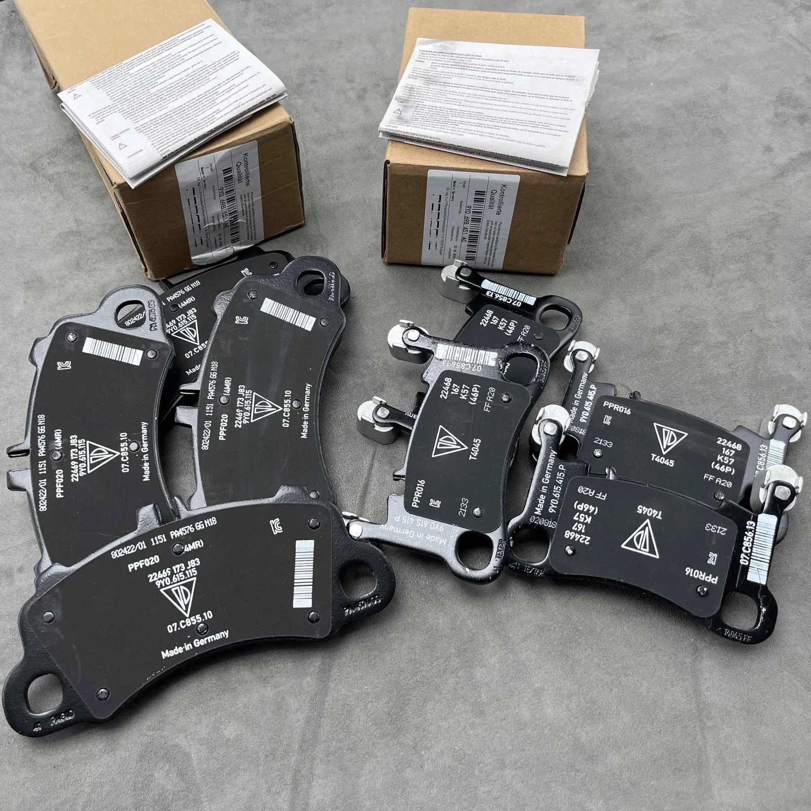OEM New Front and Rear Brake Pad Set for Porsche Cayenne 3.0T 2019-2025 With Line
OEM New Front and Rear Brake Pad Set for Porsche Cayenne 3.0T 2019-2025 With Line