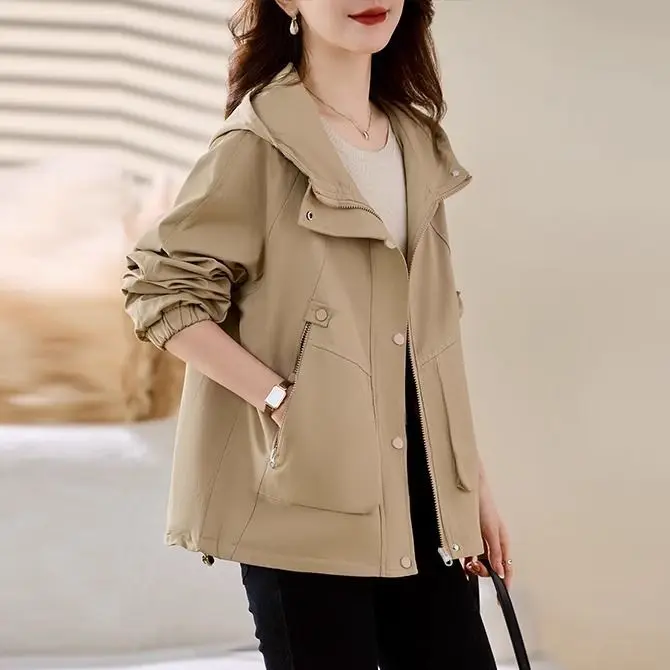 Women Windbreaker Short Coat 2025 Autumn Winter Fashion New Casual Loose Top Hooded Trench Coat Female Outerwear Gabardina Mujer
Women Windbreaker Short Coat 2025 Autumn Winter Fashion New Casual Loose Top Hooded Trench Coat Female Outerwear Gabardina Mujer