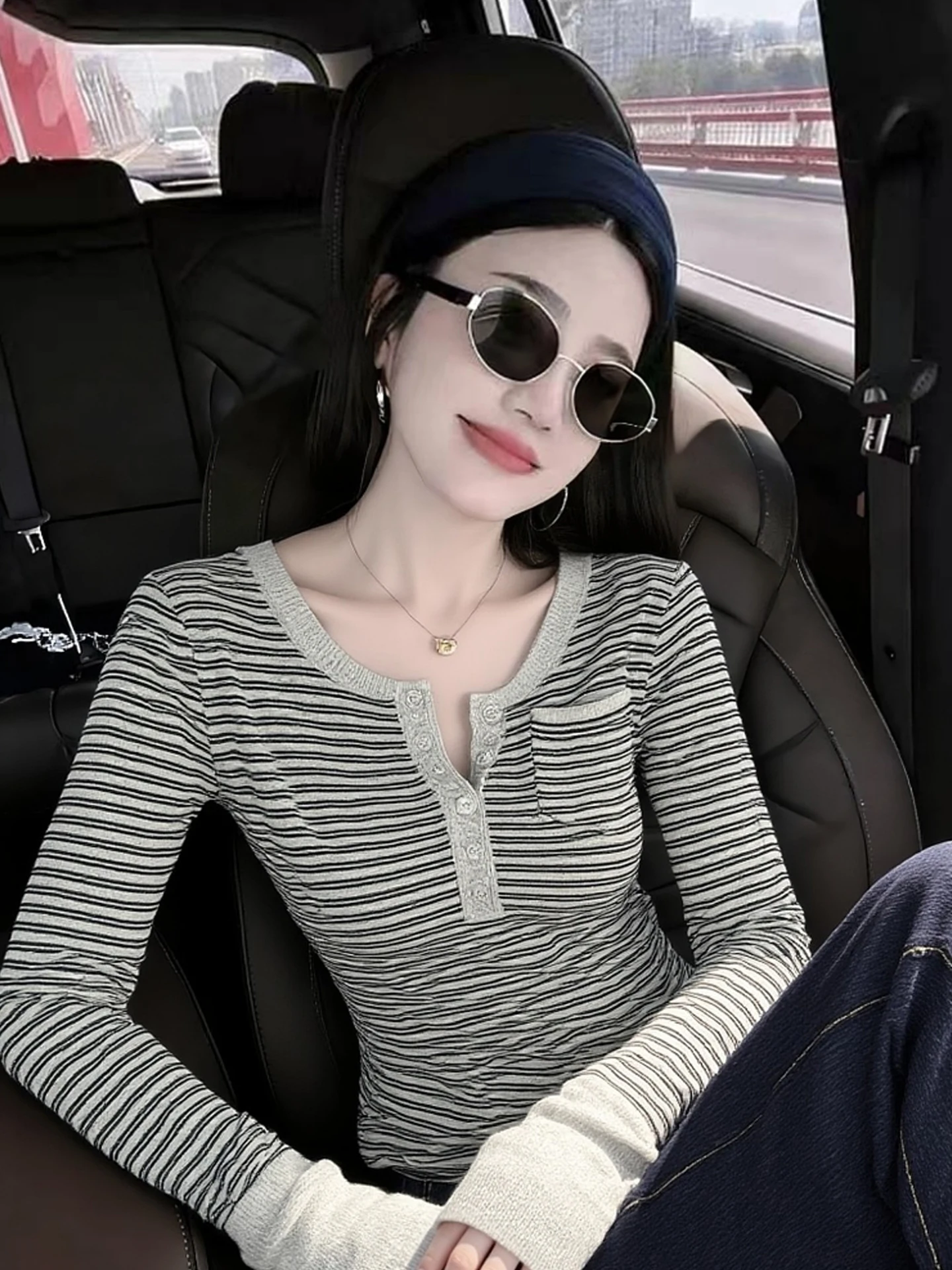 Korean Style Soft Striped Knitwear Long Sleeve Slim Fit Casual Sweater Spring 2026 Fashionable Base Layer Shirt
Korean Style Soft Striped Knitwear Long Sleeve Slim Fit Casual Sweater Spring 2026 Fashionable Base Layer Shirt