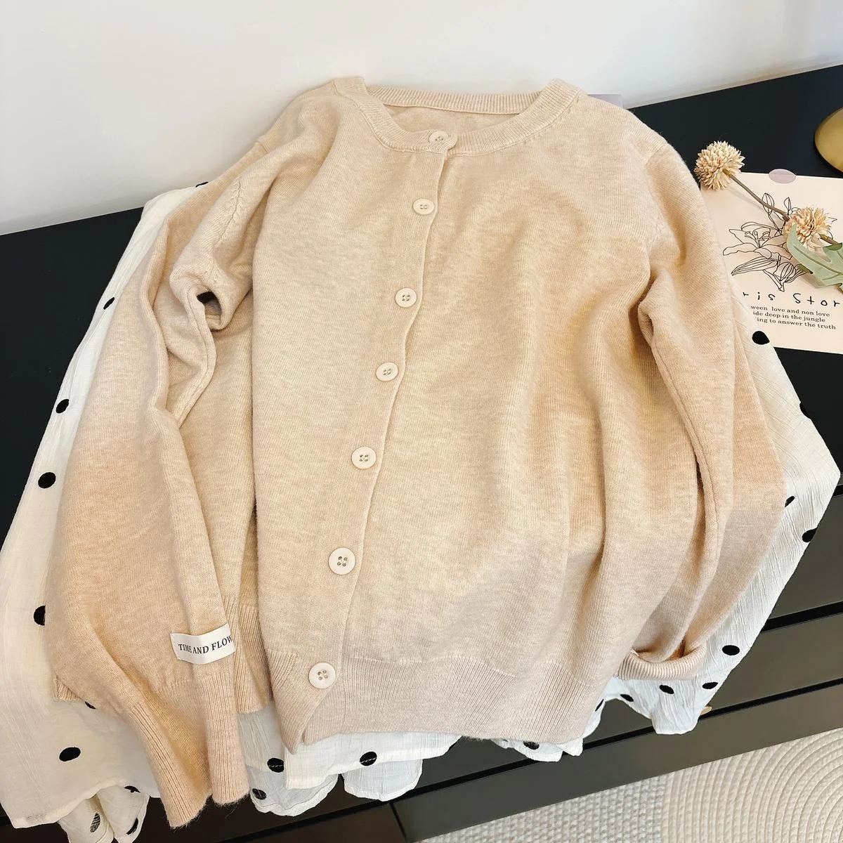 Daliang Dongguan High End Women's Long Sleeve Sweater No Pilling Base Layer Shirt Premium Quality Knitted Garment
Daliang Dongguan High End Women's Long Sleeve Sweater No Pilling Base Layer Shirt Premium Quality Knitted Garment