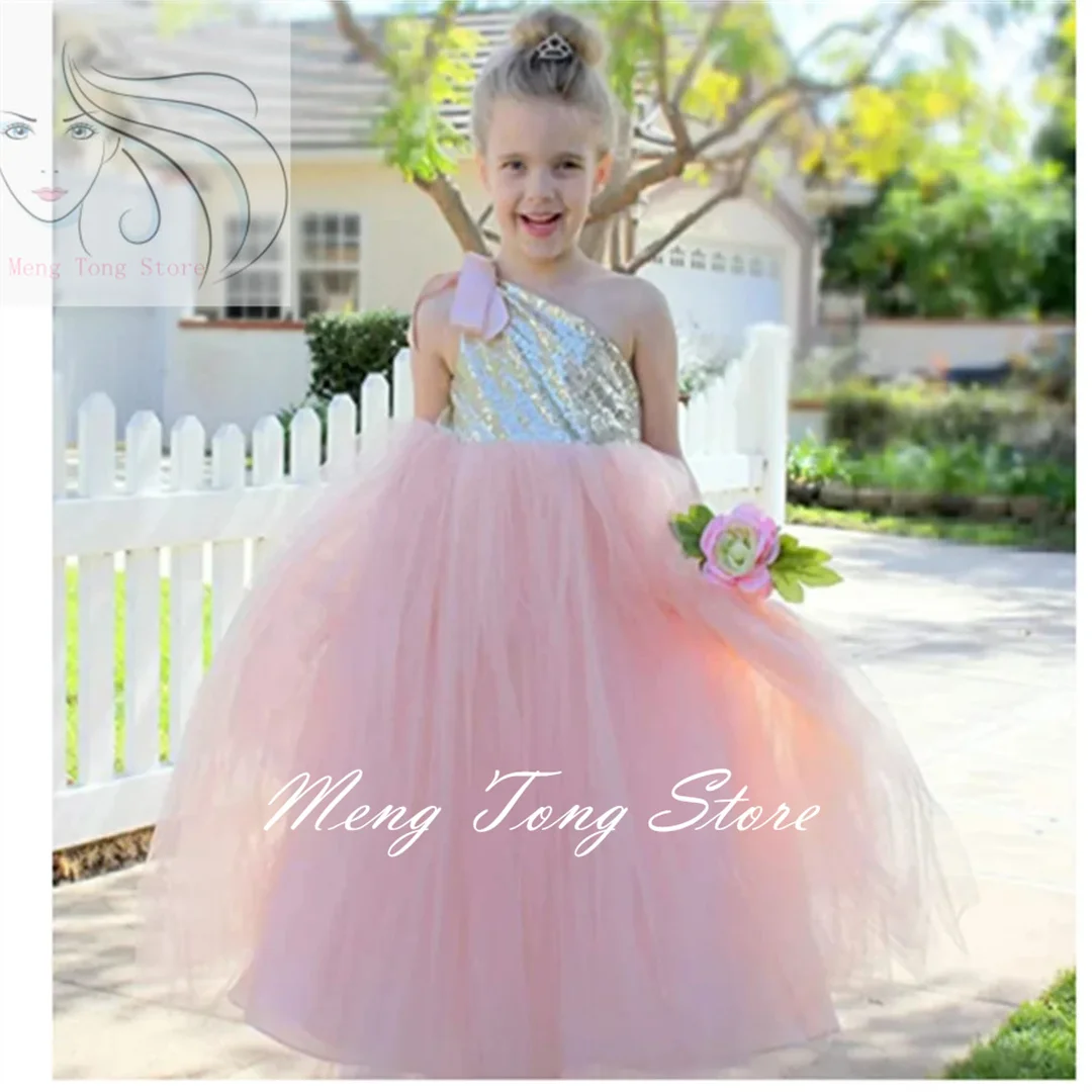 Flower Girl Dress Puffy Sequin Top One-shoulder With Bow For Wedding Birthday Party Pageant Princess First Communion Gowns
Flower Girl Dress Puffy Sequin Top One-shoulder With Bow For Wedding Birthday Party Pageant Princess First Communion Gowns