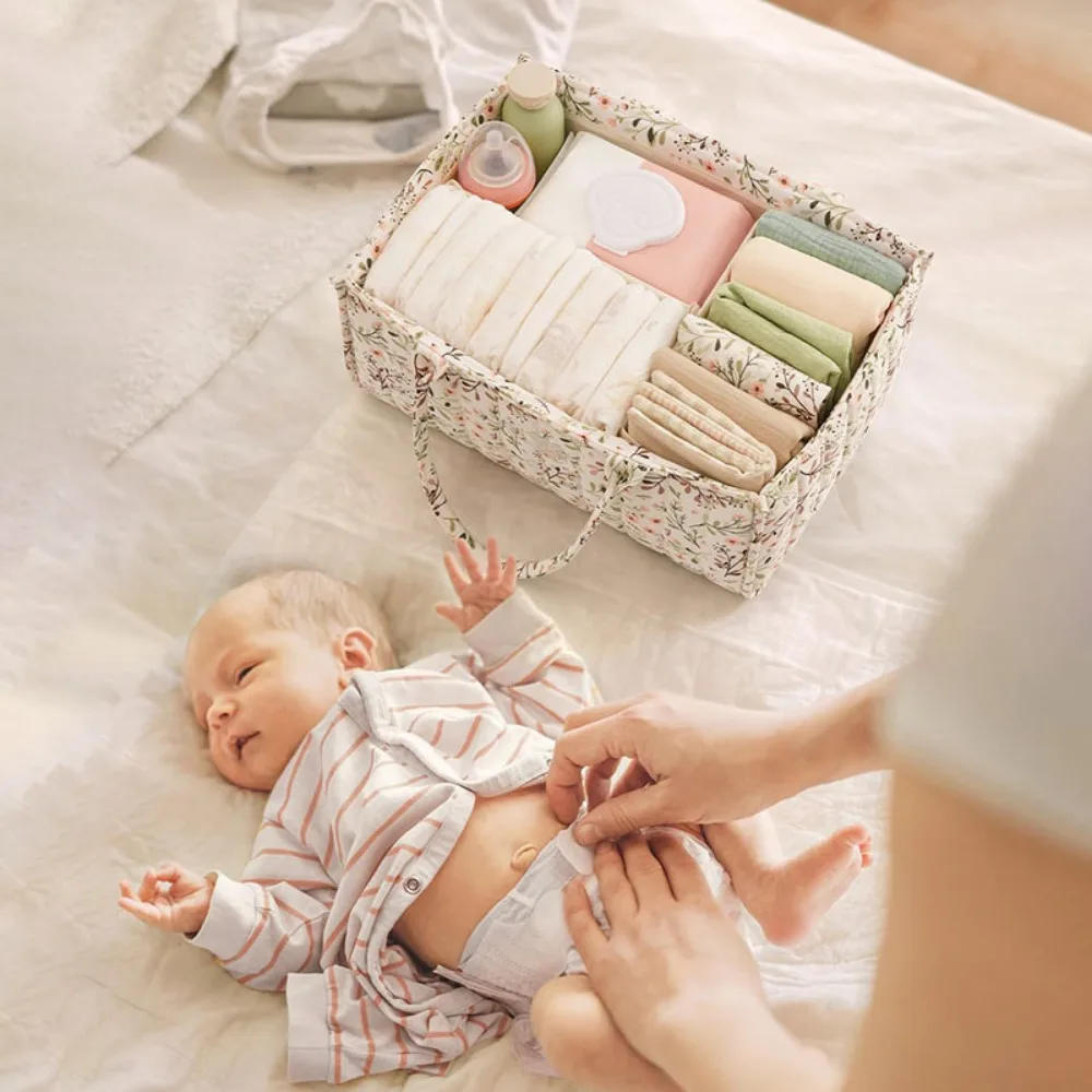 Cute Cartoon Printed Baby Diaper Bag Large Capacity Waterproof Portable Newborn Stuff Storage Handbag for Mother
Cute Cartoon Printed Baby Diaper Bag Large Capacity Waterproof Portable Newborn Stuff Storage Handbag for Mother