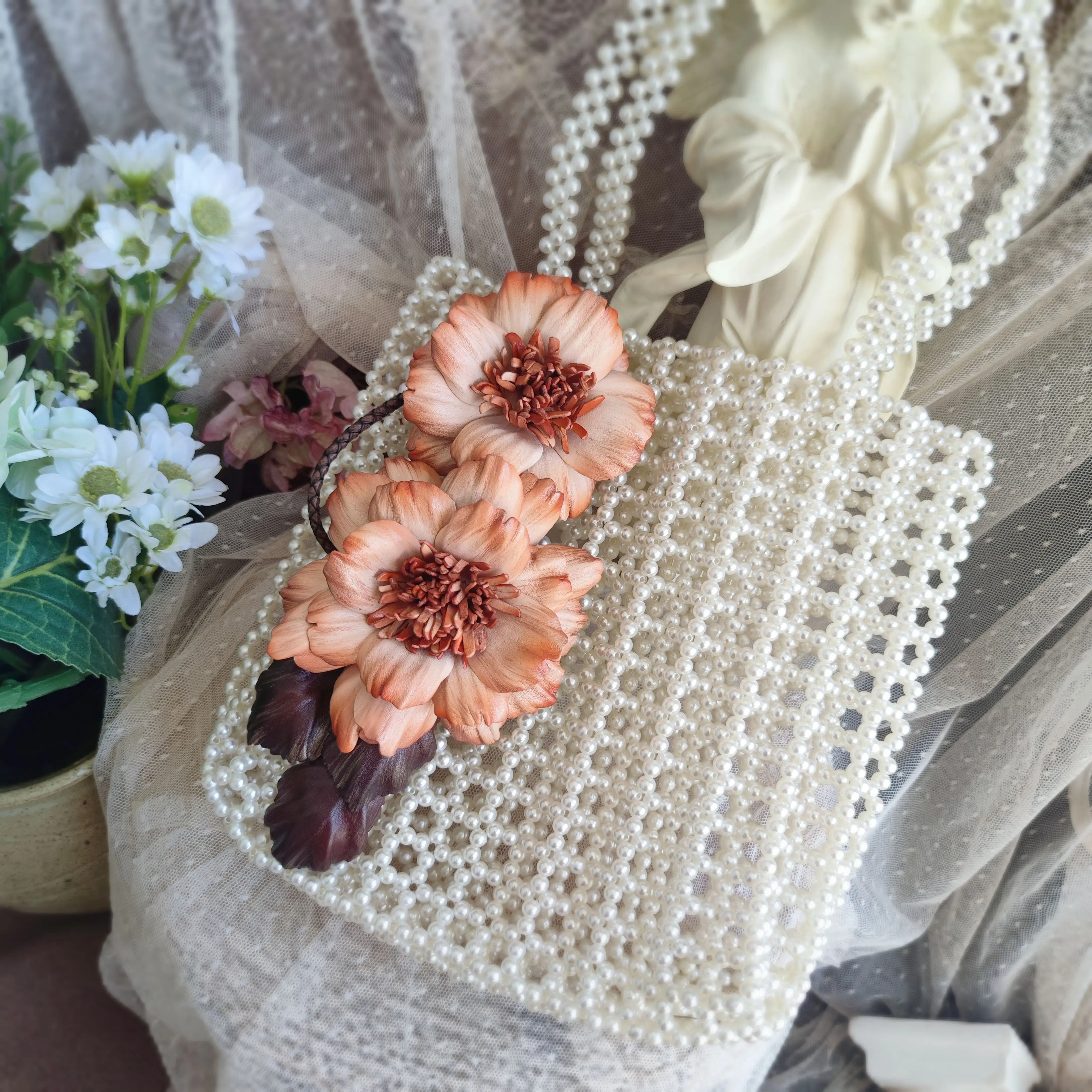 Handmade Genuine Leather Peony Flower 3D Design Bag Charm, Original Artistic Accessory for Women Purse Keychain Gift
Handmade Genuine Leather Peony Flower 3D Design Bag Charm, Original Artistic Accessory for Women Purse Keychain Gift