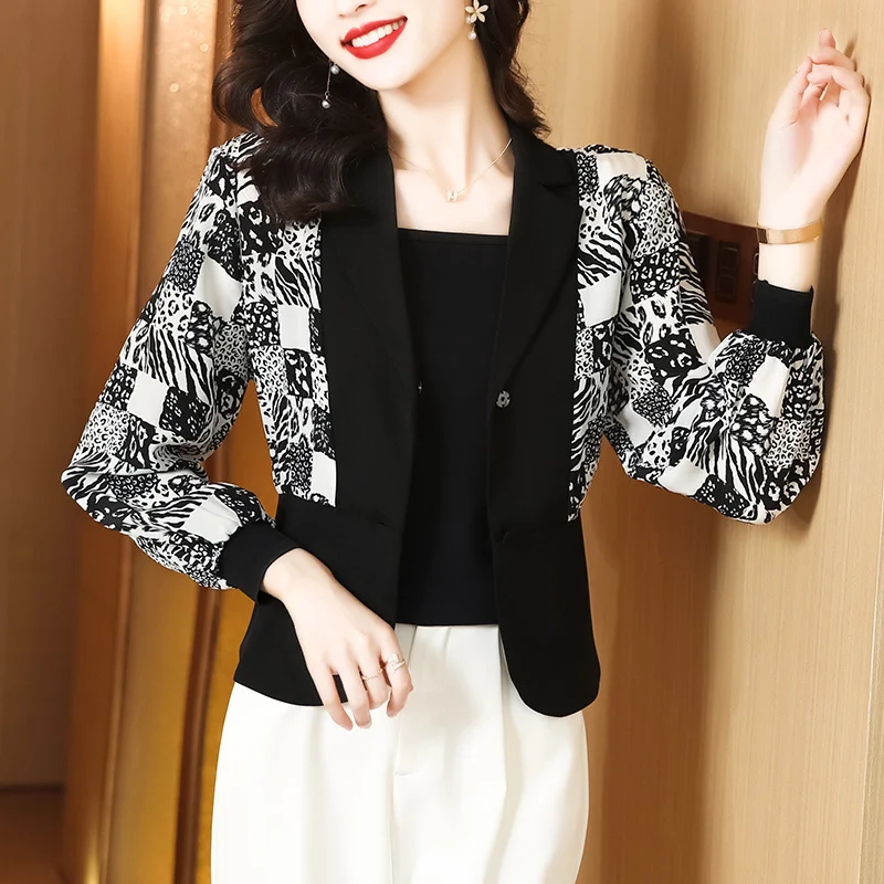 #5379 Spring Short Blazer Women Spliced Color Vintage Blazer Slim Outerwear Office Blazer Jacket Single Breasted Blazer Femme
#5379 Spring Short Blazer Women Spliced Color Vintage Blazer Slim Outerwear Office Blazer Jacket Single Breasted Blazer Femme