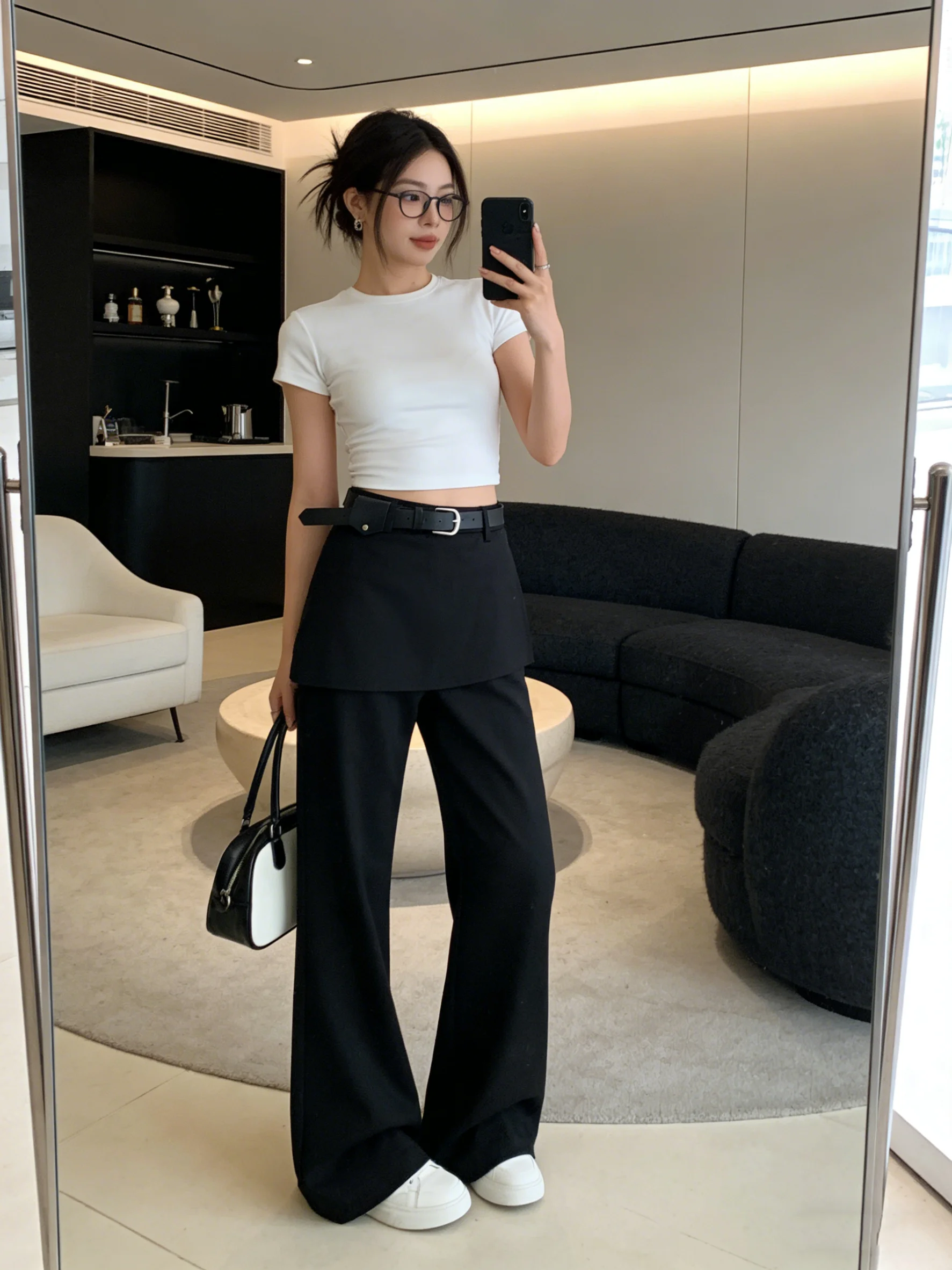 Casual High Waist Flared Pants Women's Spring Commute Friendly Fake Two-Piece Trousers Black Slimming Micro Flare Jeans
Casual High Waist Flared Pants Women's Spring Commute Friendly Fake Two-Piece Trousers Black Slimming Micro Flare Jeans