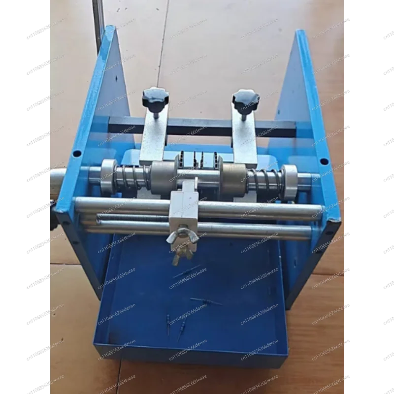 Axial Resistor Lead Former – U/F Type Bending & Cutting Machine
Axial Resistor Lead Former – U/F Type Bending & Cutting Machine