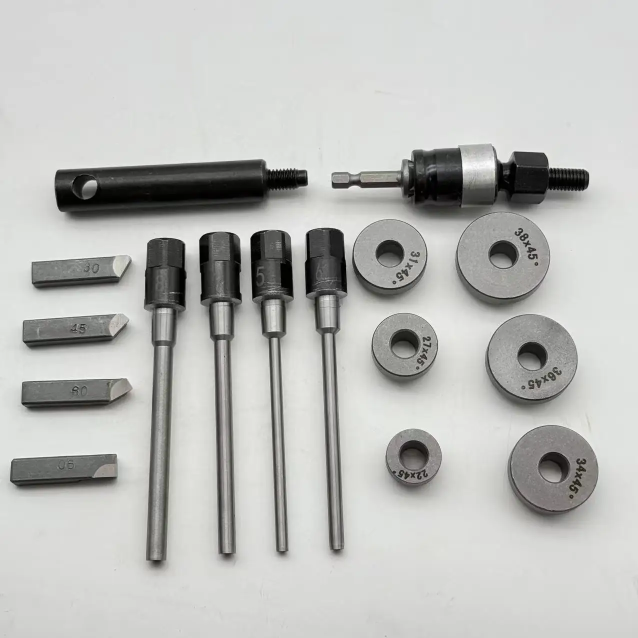 Valve Seat Reamer General Engine Valve Seat Hard Alloy Reamer Grinding Wheel Automotive General Valve Seat Repair Tool 22-38mm
Valve Seat Reamer General Engine Valve Seat Hard Alloy Reamer Grinding Wheel Automotive General Valve Seat Repair Tool 22-38mm