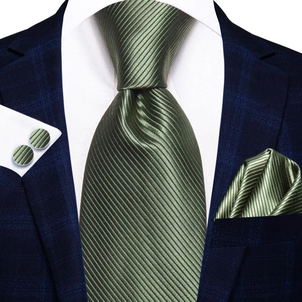 2023 New Elegant Mens Tie Gentlemen Dark Green Solid Luxury Brand Ties For Men Business Necktie Handky Cufflinks Hi-Tie Designer
2023 New Elegant Mens Tie Gentlemen Dark Green Solid Luxury Brand Ties For Men Business Necktie Handky Cufflinks Hi-Tie Designer