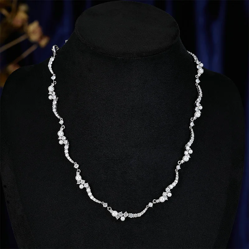 Korean Version Heart Bow Pearl Necklace Luxurious Zircon Inlaid Niche Style Commuting Versatile Choker Accessory for Women
Korean Version Heart Bow Pearl Necklace Luxurious Zircon Inlaid Niche Style Commuting Versatile Choker Accessory for Women