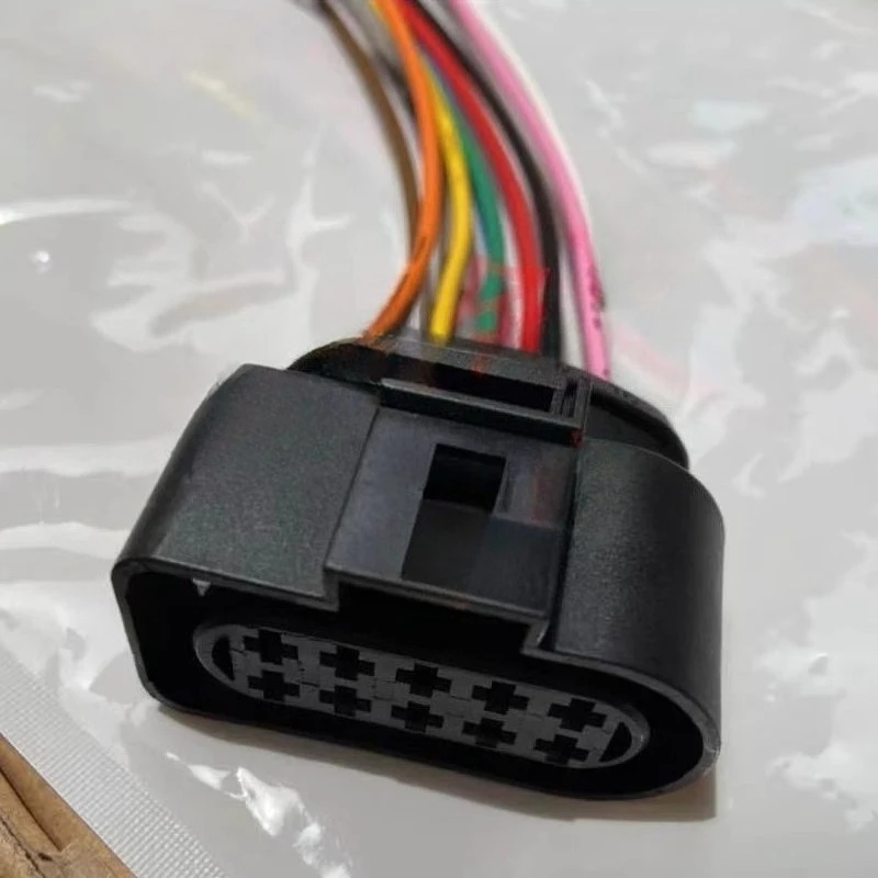 C6C8 mixing dump truck headlight headlight plug wire front headlight plug power connection accessories
C6C8 mixing dump truck headlight headlight plug wire front headlight plug power connection accessories