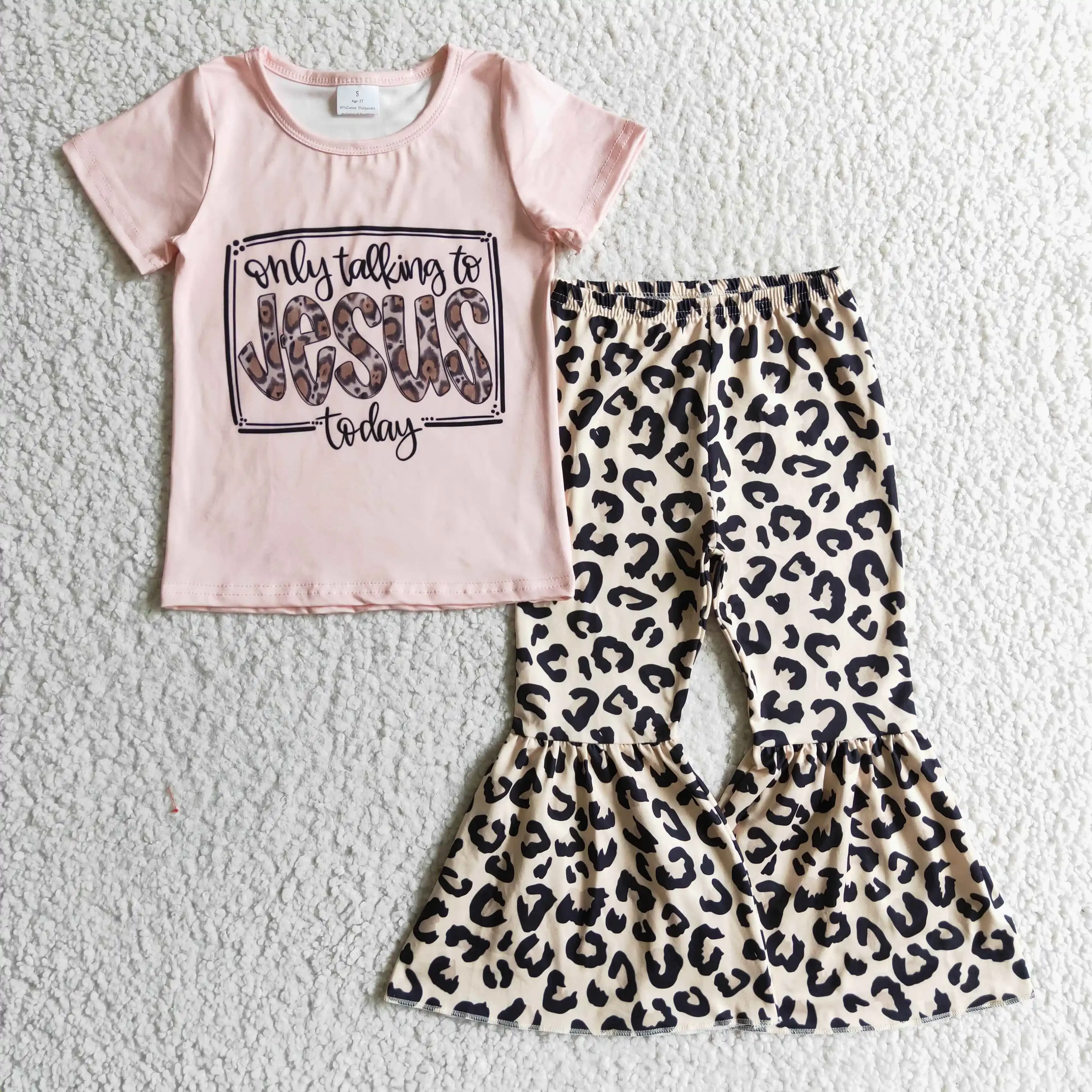 GSPO0226 Kids Clothing Girls Short Sleeve Top And Long Pants Letter Leopard Print
GSPO0226 Kids Clothing Girls Short Sleeve Top And Long Pants Letter Leopard Print