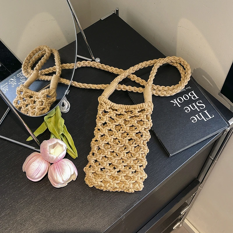 Fabric Solid Color Large Capacity Crossbody Bags Hollow Out Mini Casual Women's Bags 2025 Brand Versatile Sewing Shoulder Bags
Fabric Solid Color Large Capacity Crossbody Bags Hollow Out Mini Casual Women's Bags 2025 Brand Versatile Sewing Shoulder Bags