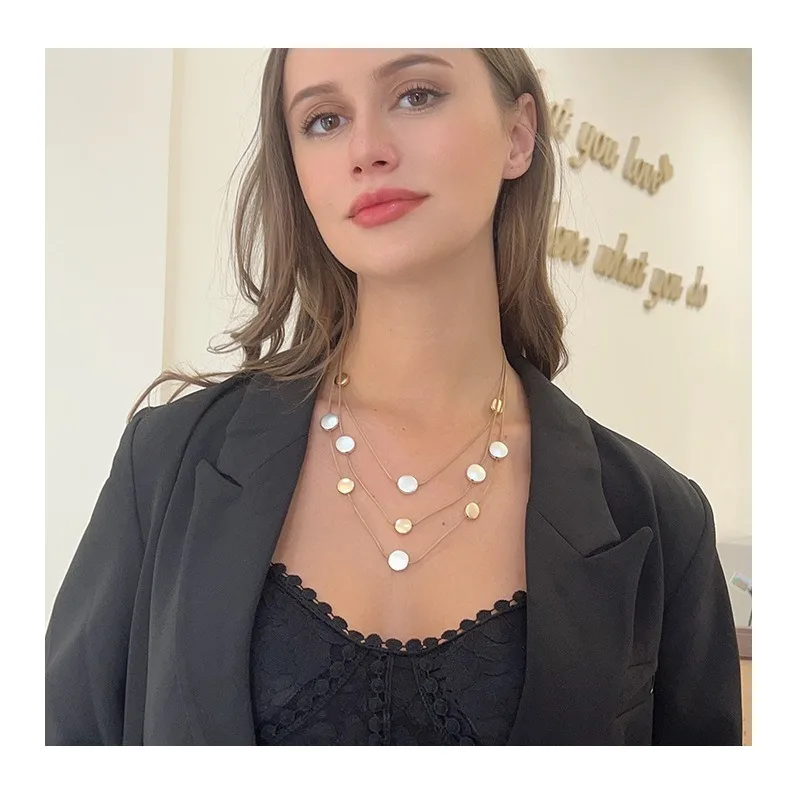 New Retro Necklace Simple Multi-layer Women's High-end Metal Fashion Exquisite Collarbone Chain
New Retro Necklace Simple Multi-layer Women's High-end Metal Fashion Exquisite Collarbone Chain