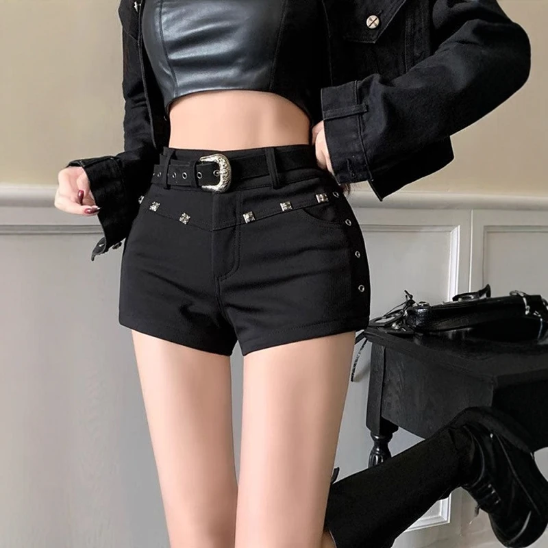 High Waist Slim Fit Distressed Denim Shorts for Women Summer Sexy Style Outerwear Hot Pants Cool Three-quarter Length Pants
High Waist Slim Fit Distressed Denim Shorts for Women Summer Sexy Style Outerwear Hot Pants Cool Three-quarter Length Pants