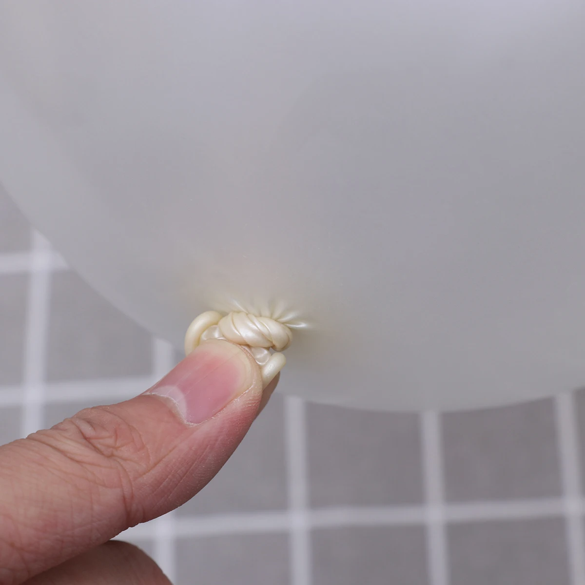 100pcs 12 Inch Balloon Metallic Balloons 12 Inch White Elastic Latex Decorative Party Bright Color Helium Filled
100pcs 12 Inch Balloon Metallic Balloons 12 Inch White Elastic Latex Decorative Party Bright Color Helium Filled