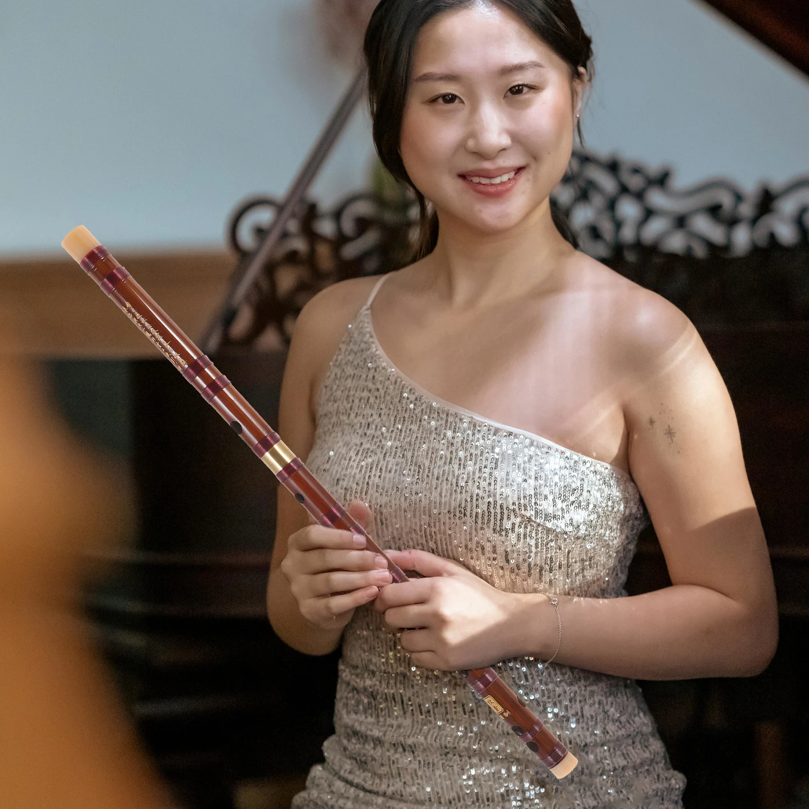 1Pcs Chinese Flute for Beginners Handcrafted Wood Portable Flute Smooth Tone Holes Ideal Student Introductory Musical
1Pcs Chinese Flute for Beginners Handcrafted Wood Portable Flute Smooth Tone Holes Ideal Student Introductory Musical