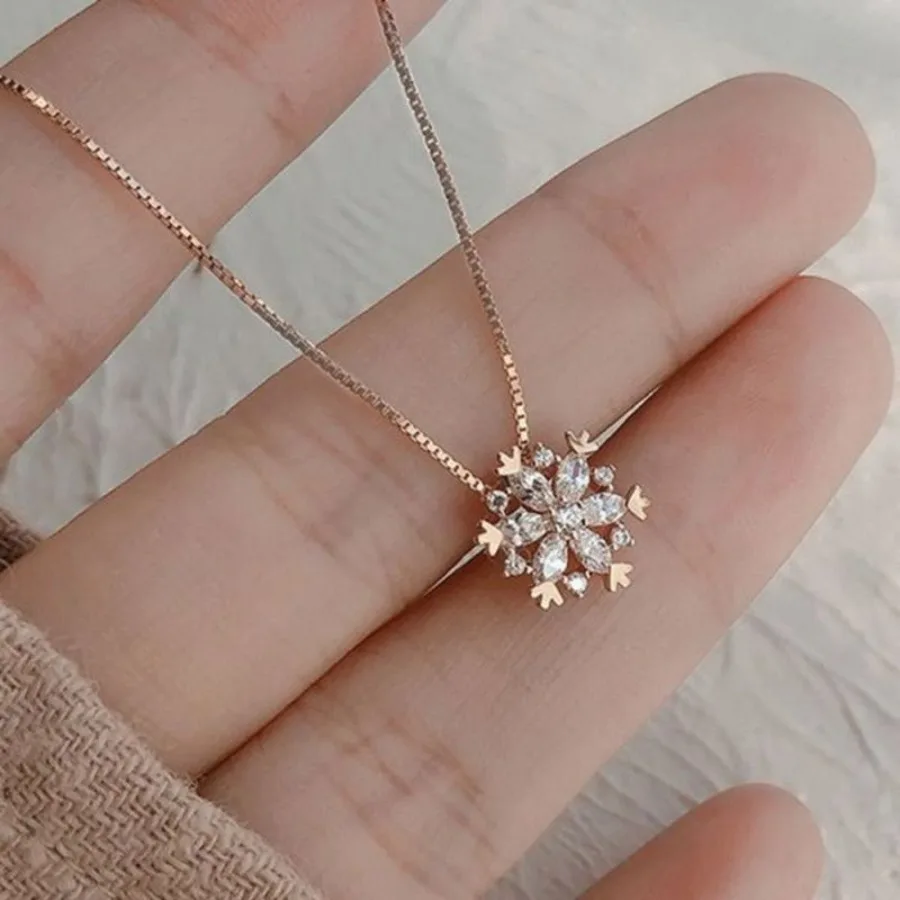 Exquisite Zircon Snowflake Women Pendant Necklace Fashion Beautiful Heart Clavicle Chain Wedding Girlfriend Jewelry Gift Choker
Exquisite Zircon Snowflake Women Pendant Necklace Fashion Beautiful Heart Clavicle Chain Wedding Girlfriend Jewelry Gift Choker