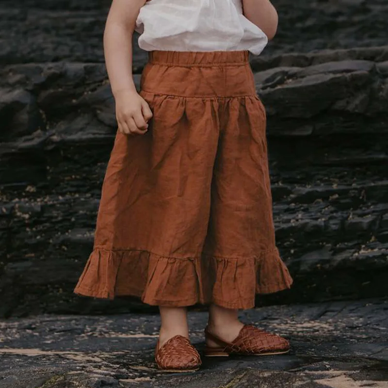 Retro Linen Cotton Ruffled Wide-Legged Pants Children Summer New Mori Baby Girls Pants Skirt Solid Color Elastic Waist Trousers
Retro Linen Cotton Ruffled Wide-Legged Pants Children Summer New Mori Baby Girls Pants Skirt Solid Color Elastic Waist Trousers