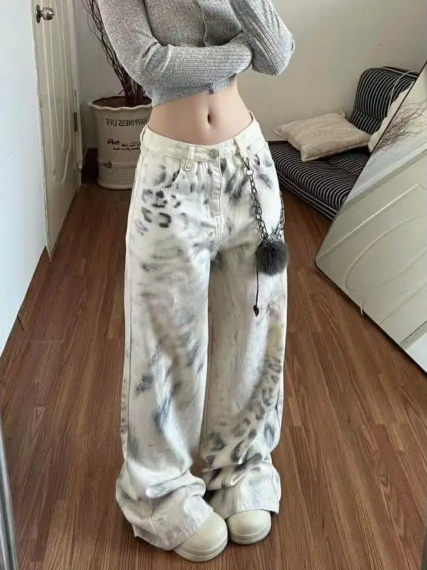 Джинсы с леопардовым принтом в стиле ретро, американские джинсы с принтом тай-дай, женские зимние уличные свободные широкие длинные брюки
Джинсы с леопардовым принтом в стиле ретро, американские джинсы с принтом тай-дай, женские зимние уличные свободные широкие длинные брюки