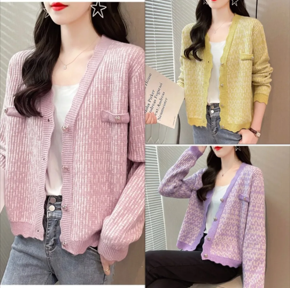 Модный свободный клетчатый кардиган для женщин с длинным рукавом и v-образным вырезом, маленькая вязаная куртка в ароматном стиле, пальто
Модный свободный клетчатый кардиган для женщин с длинным рукавом и v-образным вырезом, маленькая вязаная куртка в ароматном стиле, пальто