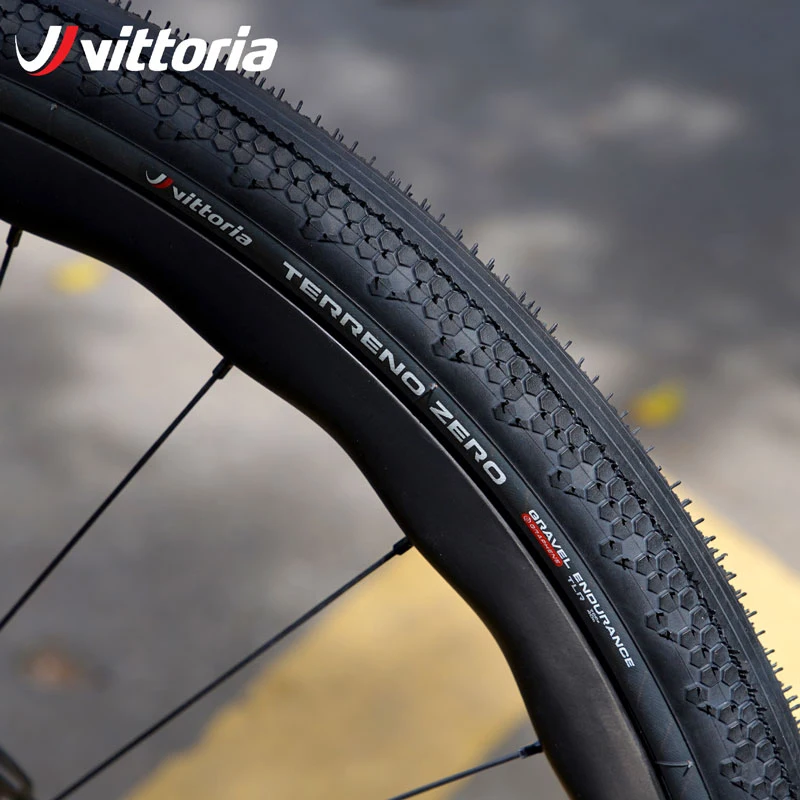 Vittoria Terreno Zero Gravel Endurance Road Bike Tire 700x37C/40C Tubeless-Ready Hardpack Endurance Formulation Graphene Tyre
Vittoria Terreno Zero Gravel Endurance Road Bike Tire 700x37C/40C Tubeless-Ready Hardpack Endurance Formulation Graphene Tyre