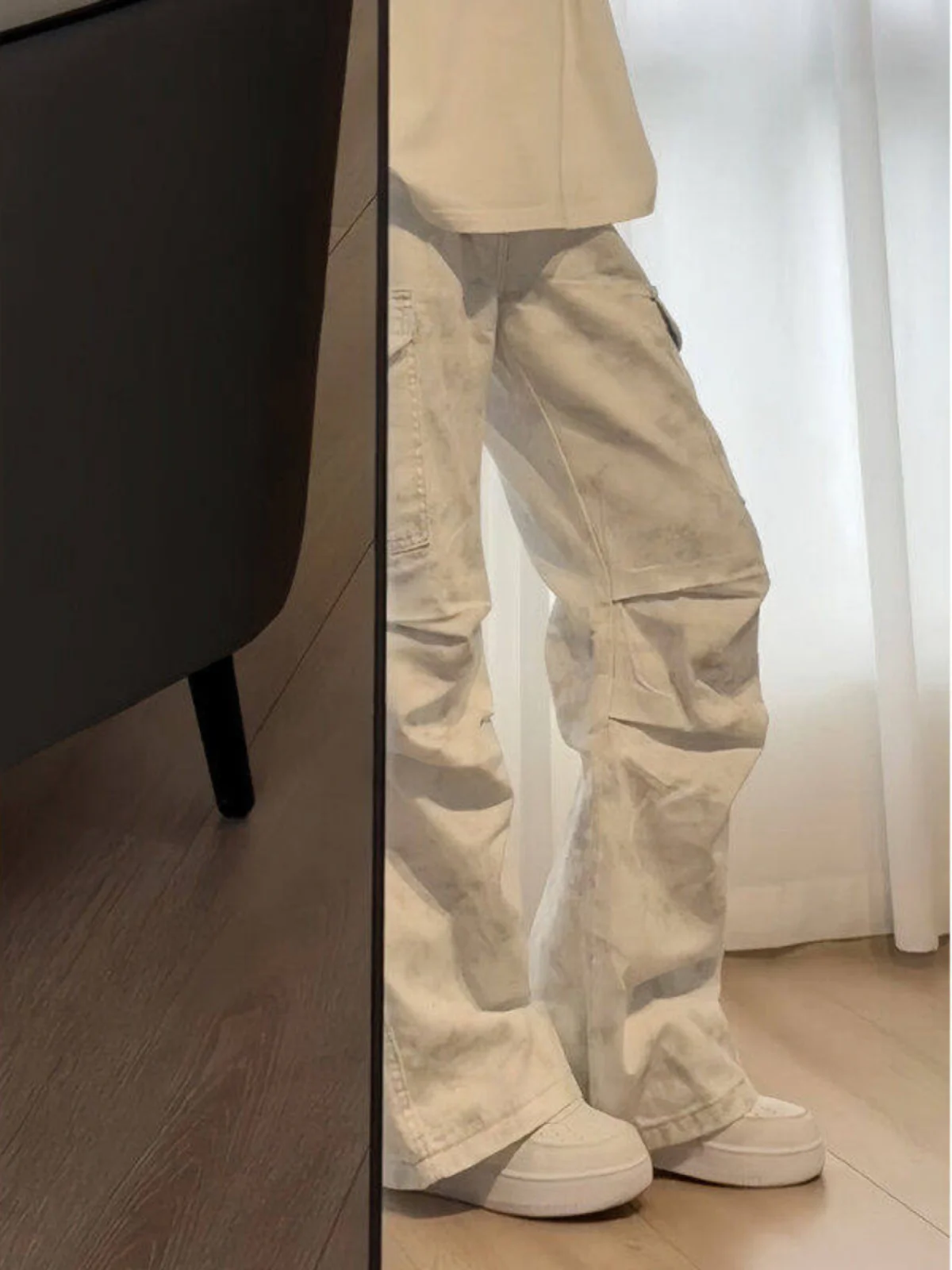 Свободные широкие мужские джинсы, окрашенные отбеливательными брюками-карго, рабочая одежда, брюки в американском стиле High Street, плиссированные молодежные модные брюки из полиэфирного волокна 
Свободные широкие мужские джинсы, окрашенные отбеливательными брюками-карго, рабочая одежда, брюки в американском стиле High Street, плиссированные молодежные модные брюки из полиэфирного волокна