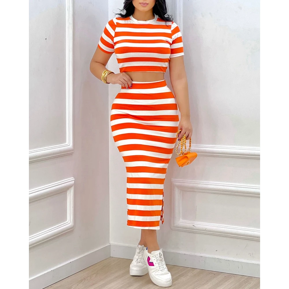 2024 Summer Women Suits Femme Short Sleeve Crop Top & Bodycon Skirt Set Casual Striped Print Womens 2 Piece Sets y2k Dress Sets
2024 Summer Women Suits Femme Short Sleeve Crop Top & Bodycon Skirt Set Casual Striped Print Womens 2 Piece Sets y2k Dress Sets