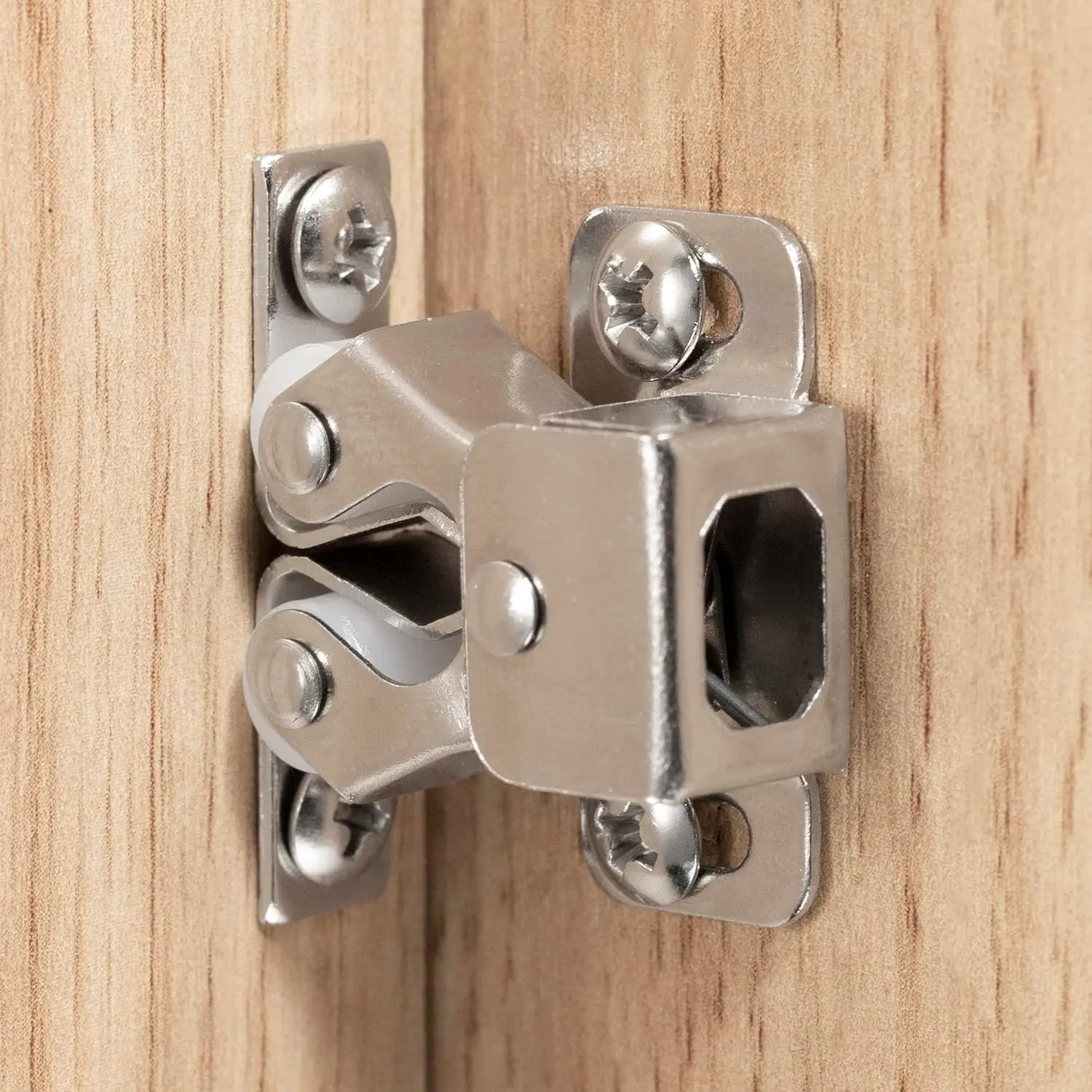 Furniture Door stoppers antique copper color Cupboard Cabinet Door roller Latch Twin Double Catches with striker and free Screws
Furniture Door stoppers antique copper color Cupboard Cabinet Door roller Latch Twin Double Catches with striker and free Screws