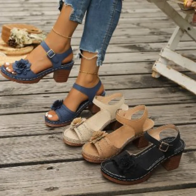 Women Chunky Heel Sandals, Floral Decor Open Toe Sandals, Ankle Strap High Heel Shoes, Vintage Casual Ladies Footwear, Plus Size
Women Chunky Heel Sandals, Floral Decor Open Toe Sandals, Ankle Strap High Heel Shoes, Vintage Casual Ladies Footwear, Plus Size