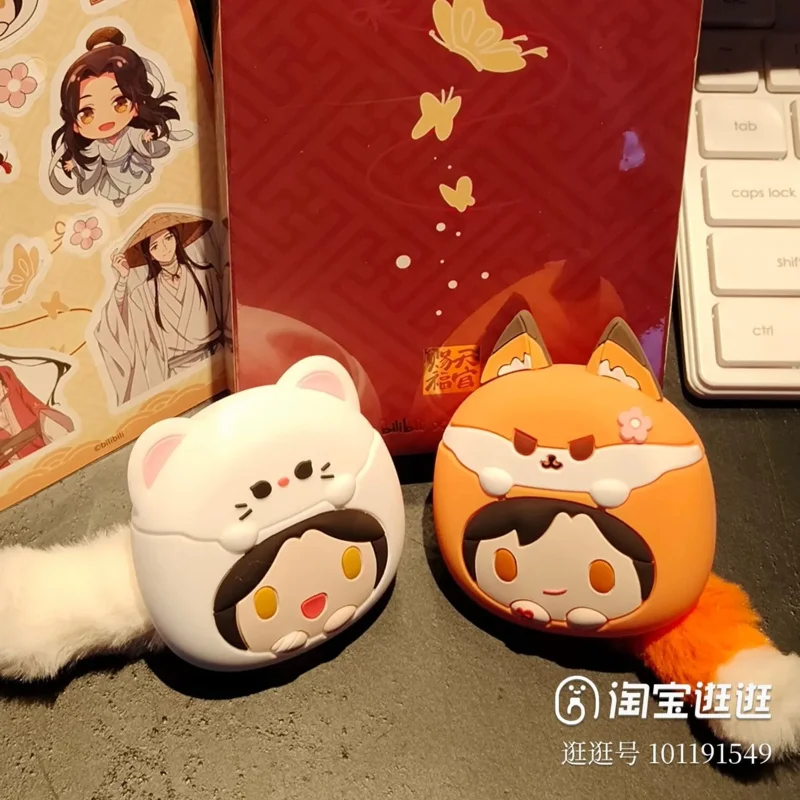 Tian Guan C Fu tgcf Hua Cheng Cheng Lian comics Fox rabbit Bluetooth headset earphone case official cosplay toy gifts
Tian Guan C Fu tgcf Hua Cheng Cheng Lian comics Fox rabbit Bluetooth headset earphone case official cosplay toy gifts