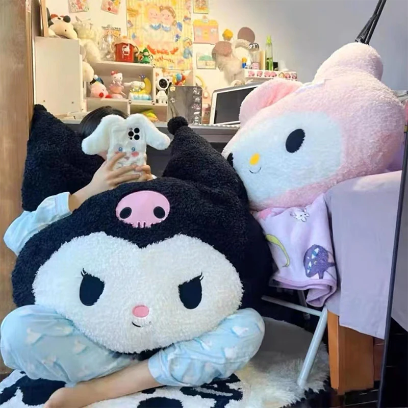 Большая плюшевая подушка Sanrio Kuromi Melody, подушка, милая мультяшная кукла, диван, День Святого Валентина, милая подруга, день рождения, детская игрушка
Большая плюшевая подушка Sanrio Kuromi Melody, подушка, милая мультяшная кукла, диван, День Святого Валентина, милая подруга, день рождения, детская игрушка